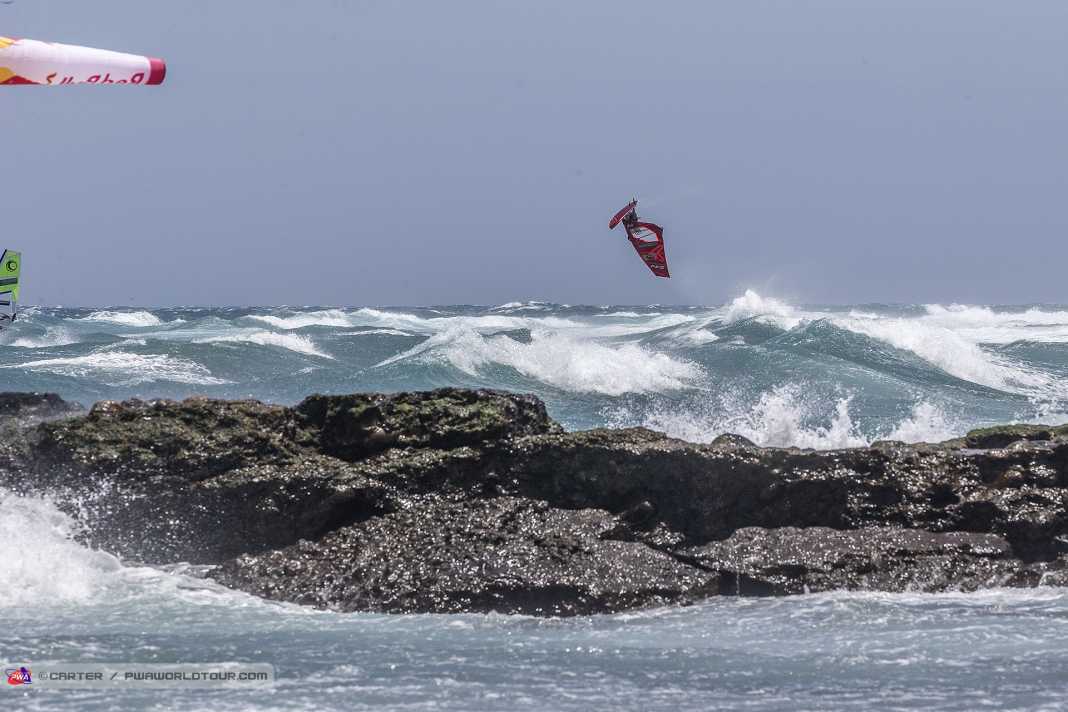 The World Cup in Pozo lived up to its reputation: a whopping 50 knots at the start - and awesome action!