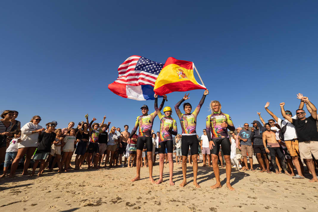 Beim Wingfoil World Cup Tarifa holte sich Chris MacDonald seinen ersten WM-Titel im Freestyle