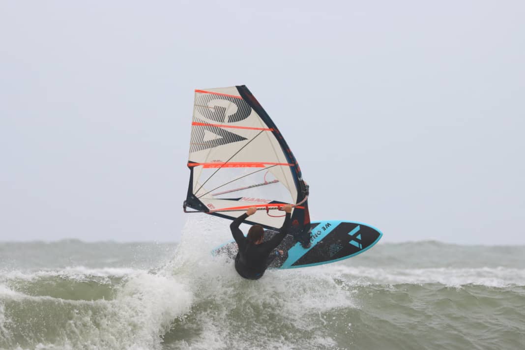 The We One We Wave in the surf test