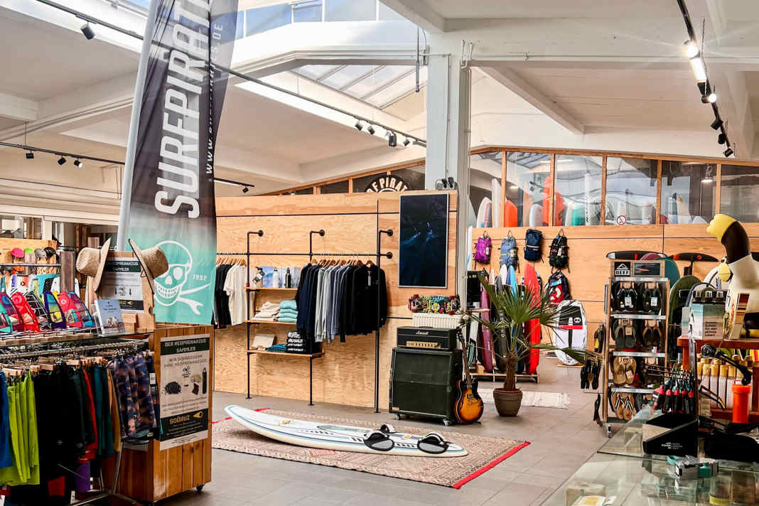 Surfpirates in Flensburg has the full range with windsurfing, wings, SUP and kiting