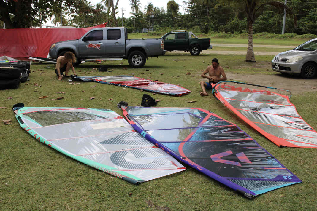 Nine freemoving sails were tested, here are all the features, details and trimming tips in pictures and in the video!
