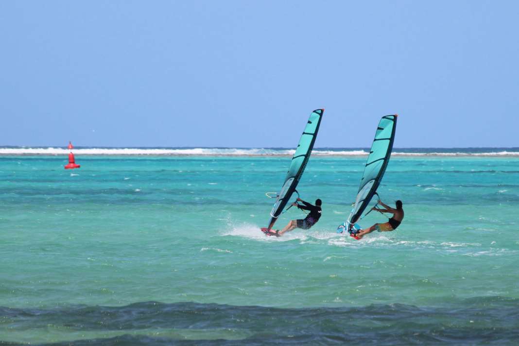 Viel Wind für ausgiebige Vergleichsfahrten mit den Freerideboards