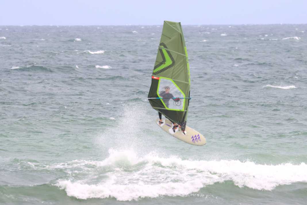 The Windflüchter FreeWave complements the wave models from the custom forge in Rostock