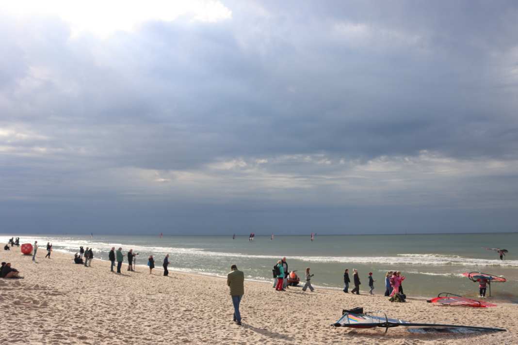 Dark clouds and sun: The weather only offered a short slot for a few foil heats