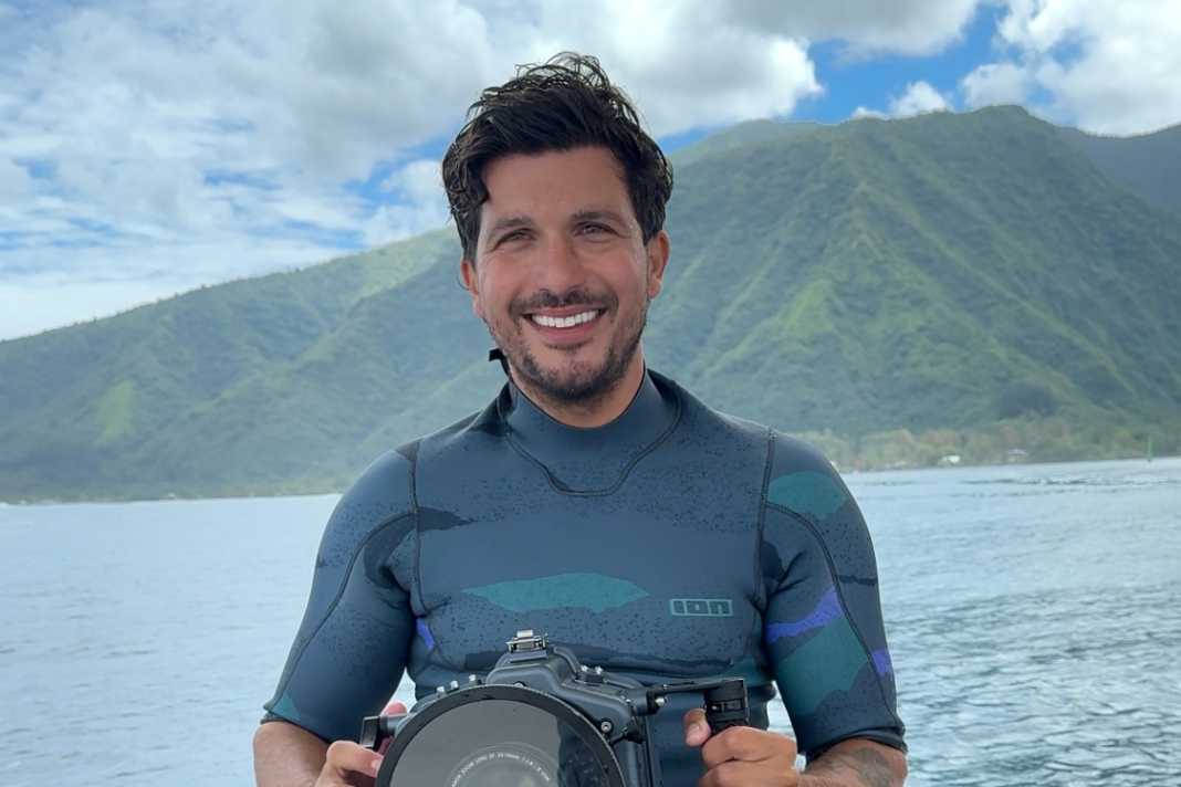 Max and his tool in the Indian Ocean.