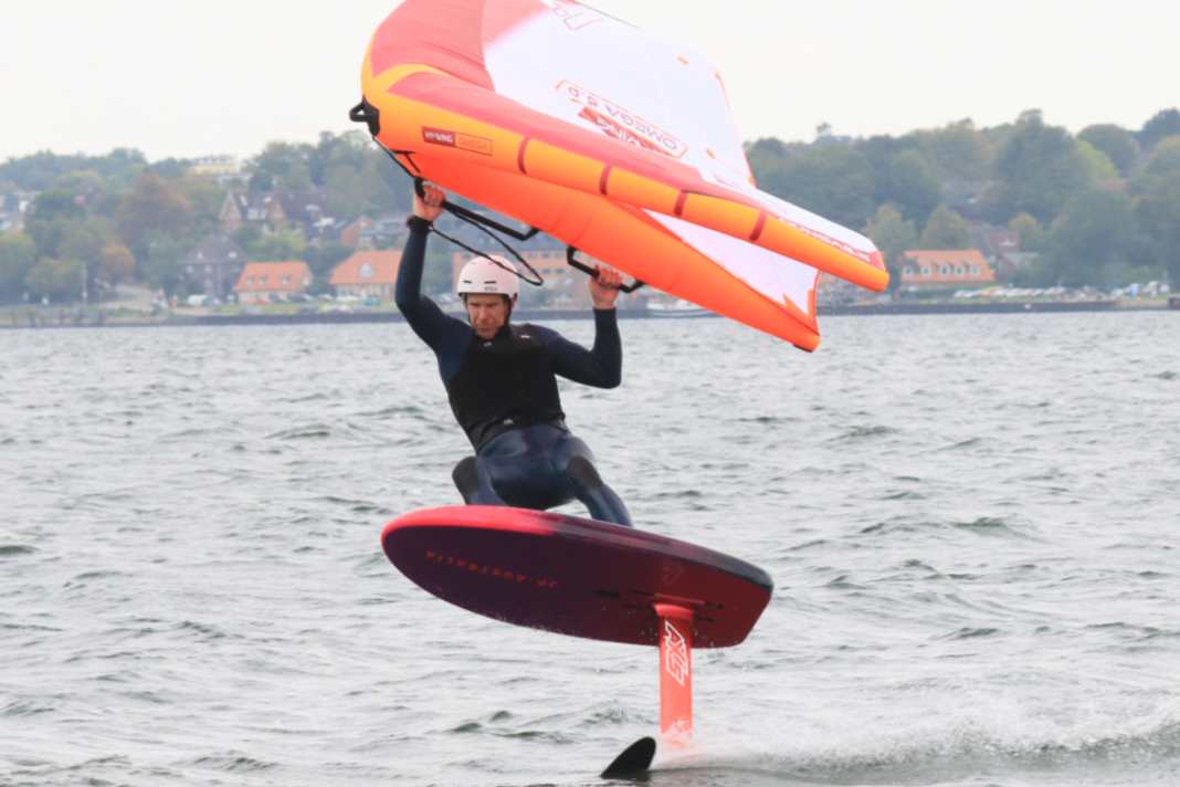 Wir haben das Axis ART V2 auf Flachwasser und in der Dünungswelle ausgiebig getestet