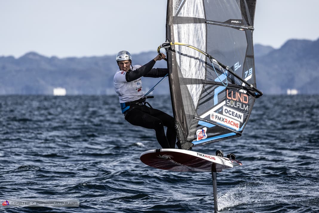 Johan Søe beim World Cup mit dem beanstandeten 7,8er Segel