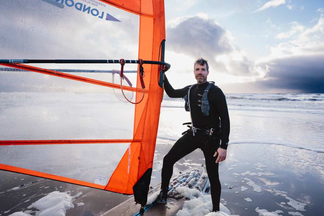 Am 10. Mai sticht der Plastic Soup Surfer erneut in See, um seine Langstrecken-Surfexpedition fortzusetzen.