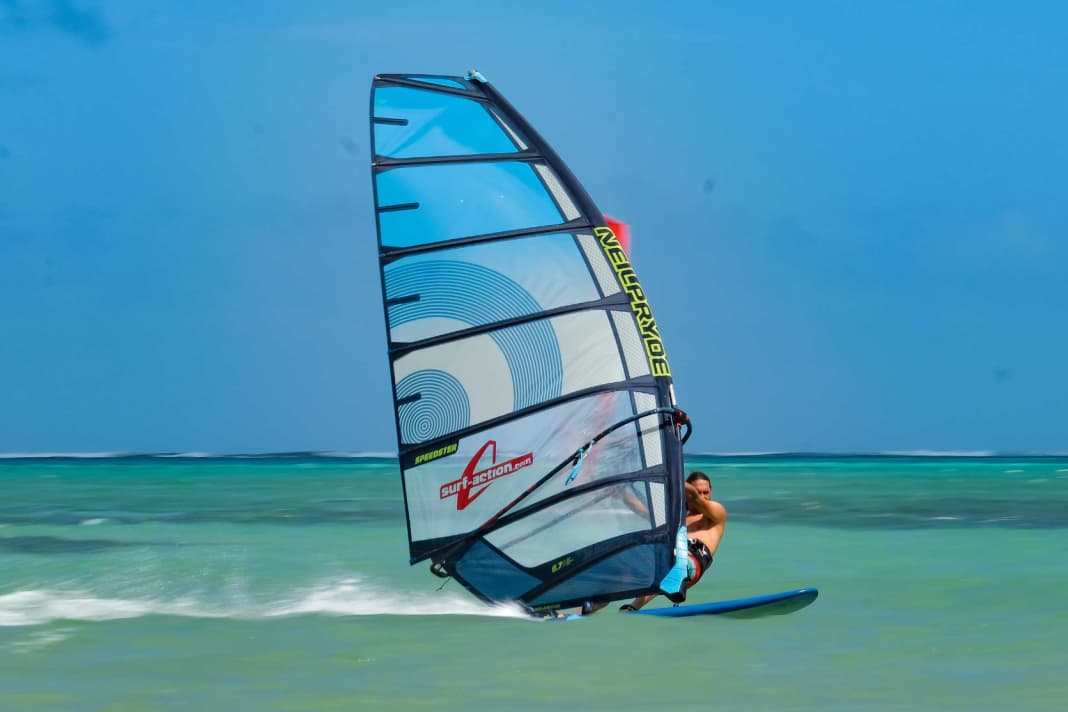 With seven battens, the NeilPryde Speedster is quite inviting.