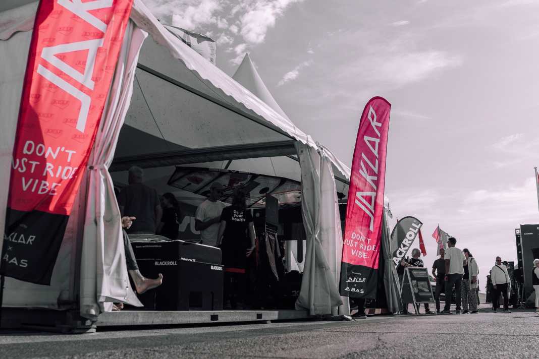 Der Stand von BLACKROLL und surf beim Worldcup Sylt