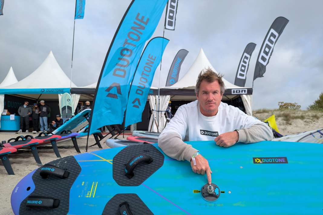 The centre of the mast track is a good starting position.