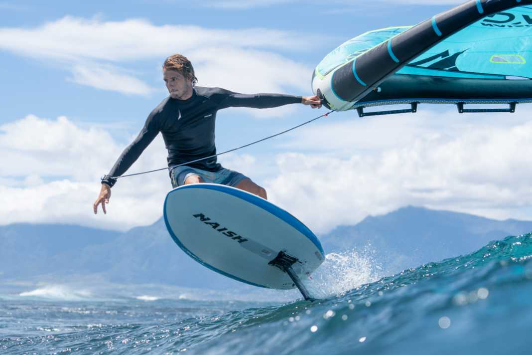 The Hover Ascend is available in ten sizes from 42 to 142 litres