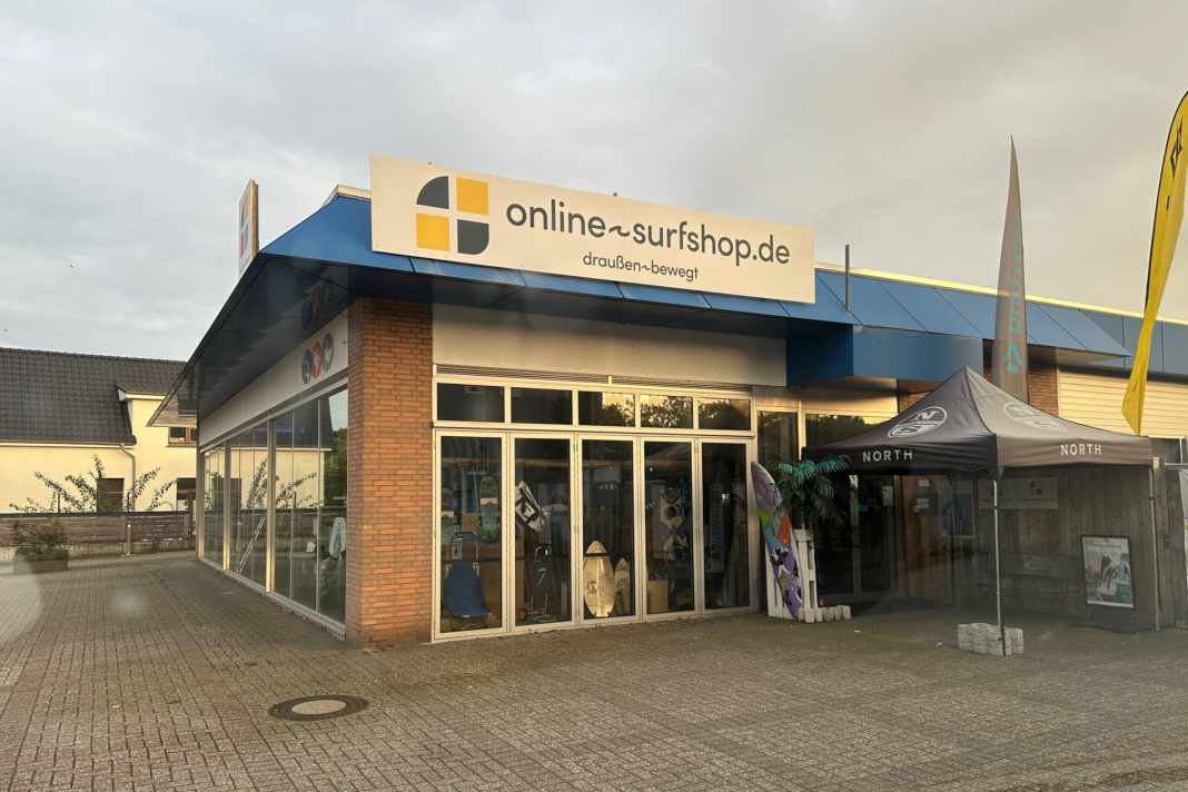 Online-Surfshop emerged from WSM. Funsport and has a shop in Oldenburg in addition to the online shop