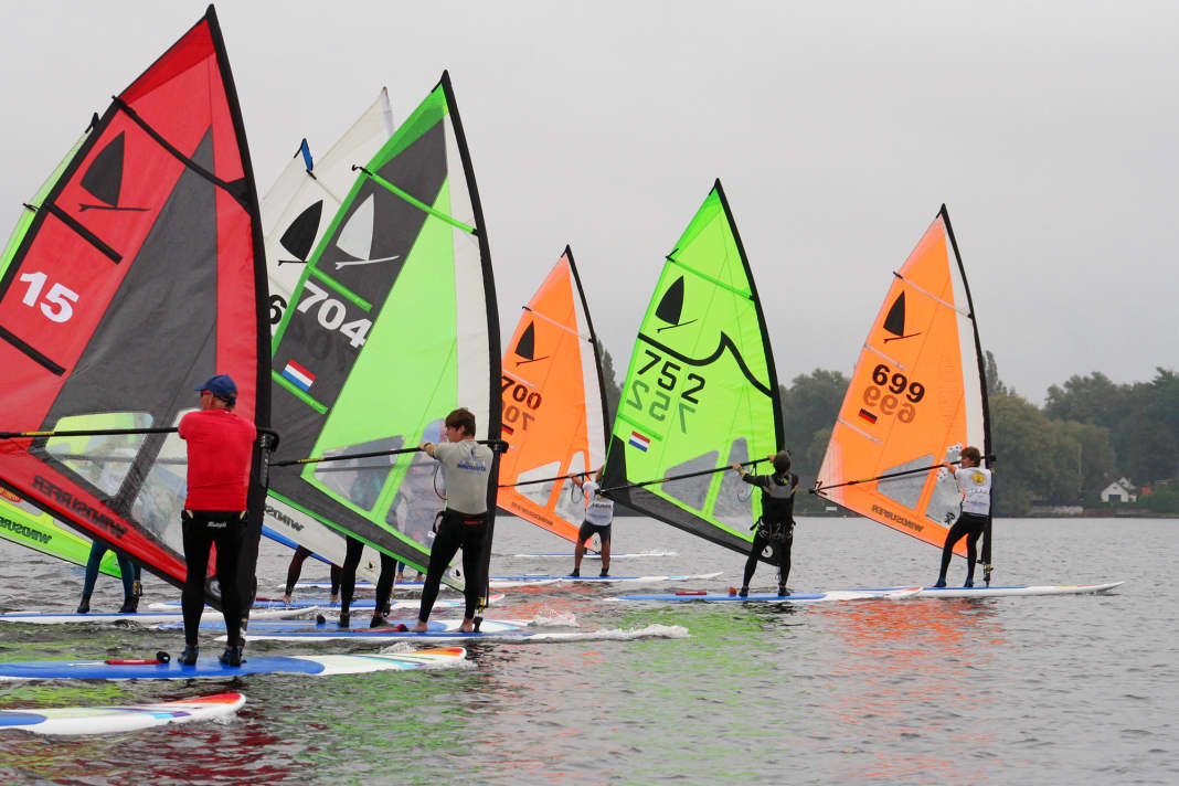 Around 30 LT windsurfers took to the water in Wilhelmshaven at the weekend for the national championships