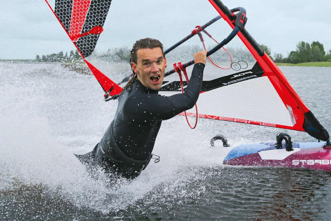 Macht Spaß und sieht zudem cool aus: Der Bodydrag ist Klassiker und immer noch ein Blickfänger – voraussgesetzt man weiß, was man tut.