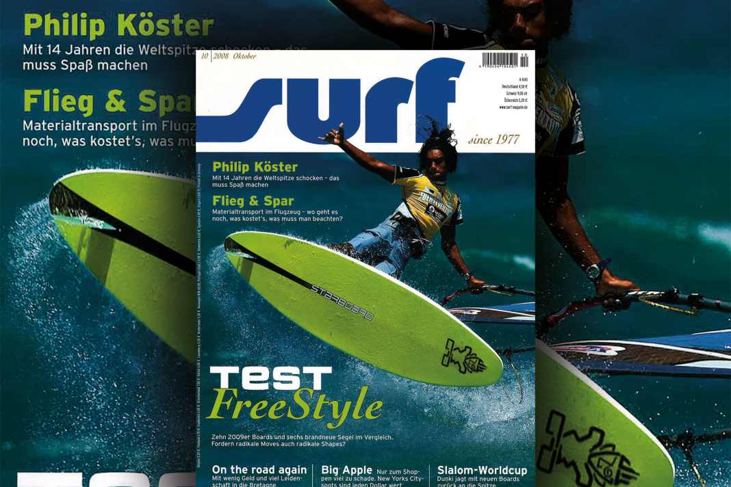 Kiri Thode rotiert auf dem surf-Titel im Oktober 2008 einhändig, am Auslöser war natürlich John Carter