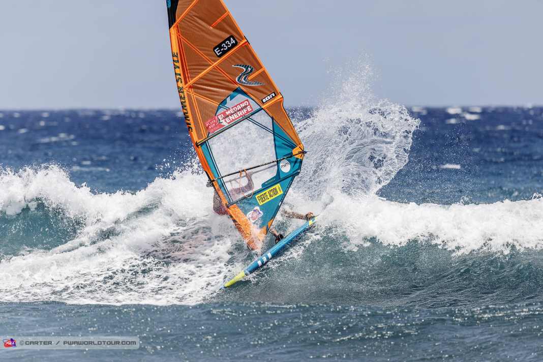 Marc Paré put in a flawless wave ride and jumps and deserved to win.