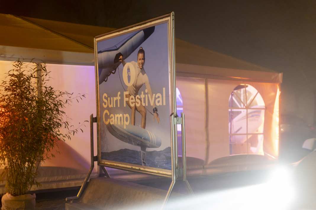 Das Surf-Festival Camp bietet zur boot Stellplätze direkt neben der Messe Düsseldorf