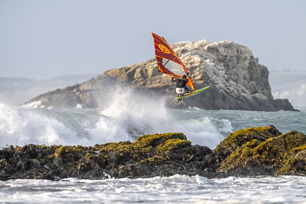 Francisco Goya competes at the World Cup in Chile