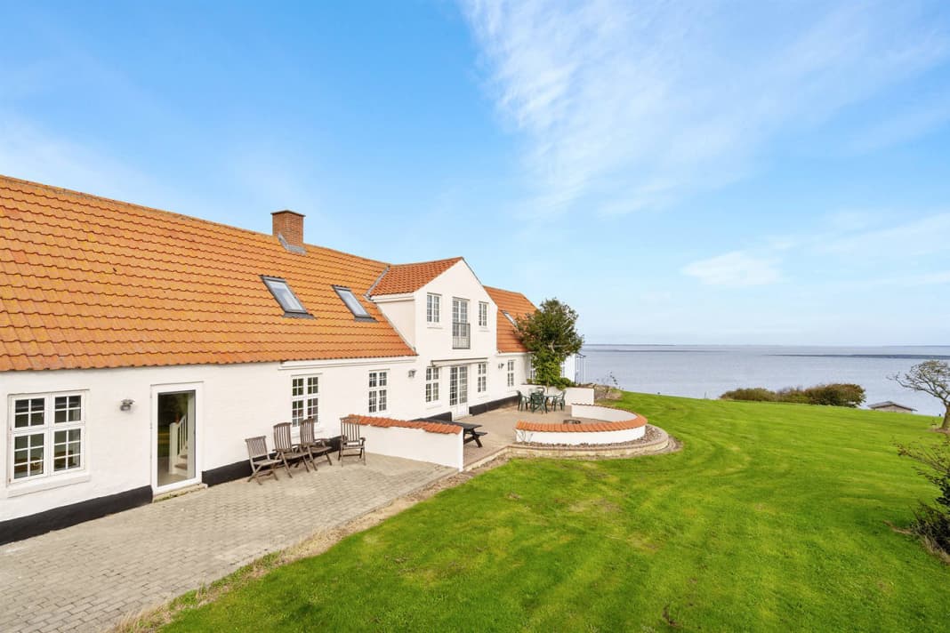 You live just a stone's throw from the Limfjord...