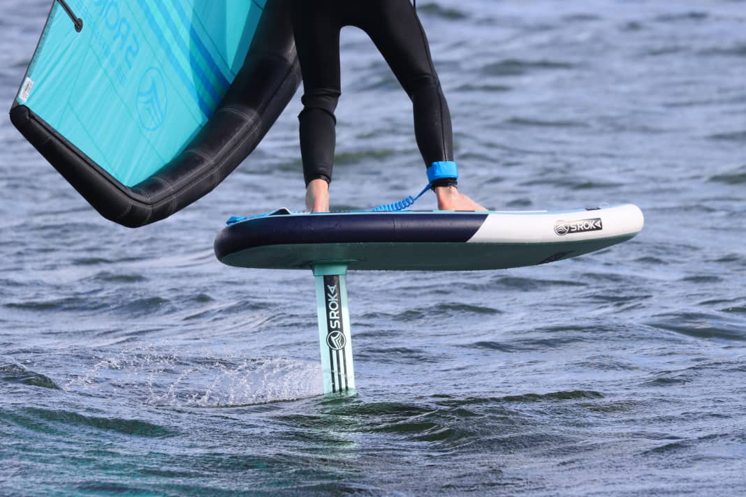 Das V2 Inflatable Foil Board gibt's in drei Größen