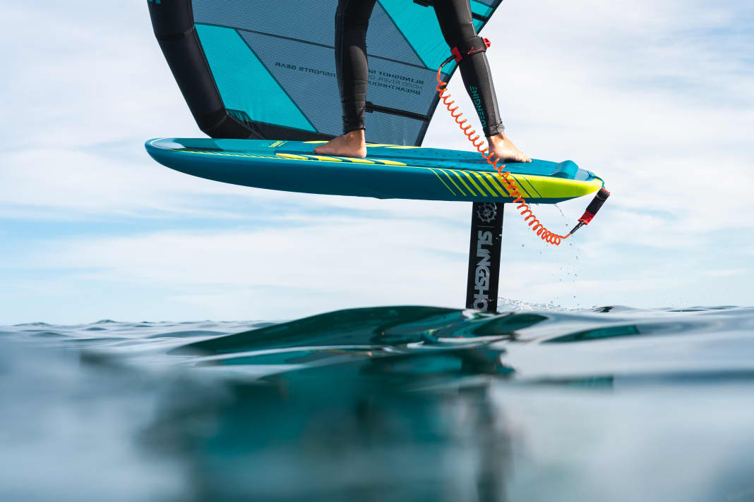 The Slingshot Manticore is available in three sizes with 90/105 and 120 litres