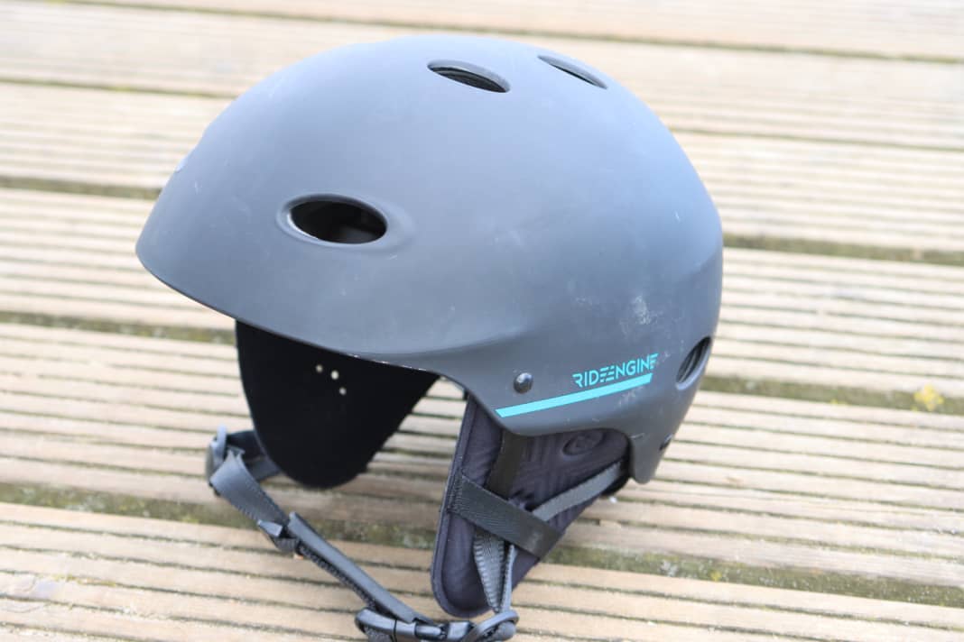 Den Helm gibt es in zwei Farbvarianten
