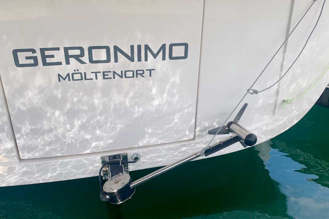 Its simple, robust design makes it one of the more affordable models. However, the SailingGen does not deliver a particularly high charging current.