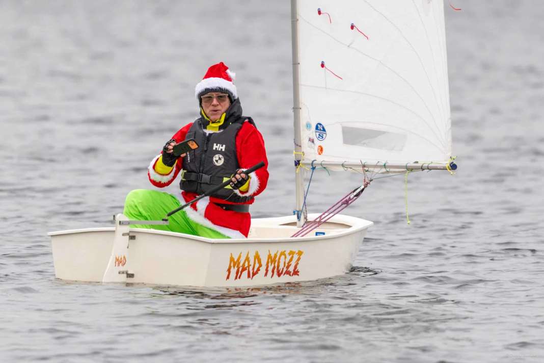 Il giorno di San Nicola era Natale all'Eisarsch sul Wakenitz.