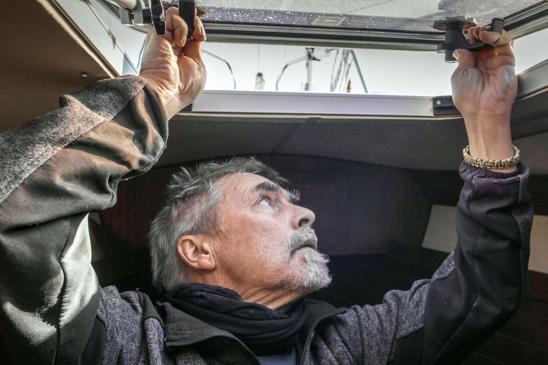 Sämtliche Luken sollten standardmäßig noch im Hafen sorgfältig verschlossen werden