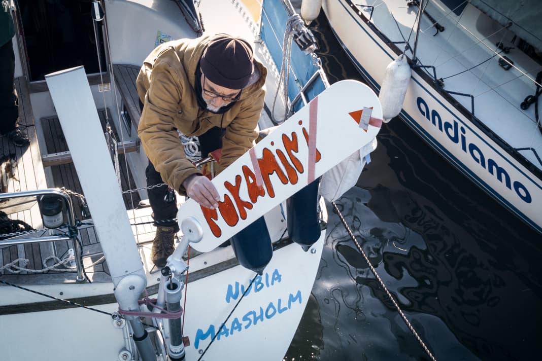 L'equipaggiamento necessario durante il viaggio deve essere pronto per l'uso.
