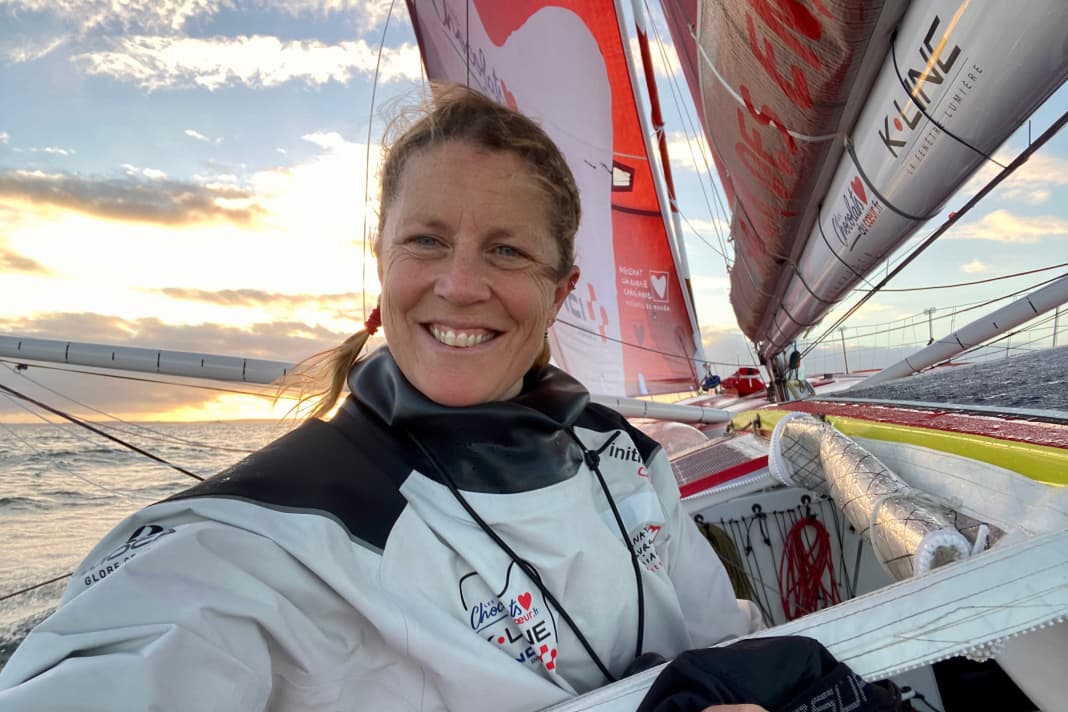 Eine erfrischende Power-Playerin im internationalen Regattaeinsatz: die Britin Sam Davies