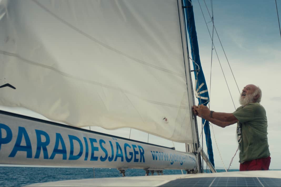 Setting sail - scene with Wolfgang "Gangerl" Clemens on his Bavaria.