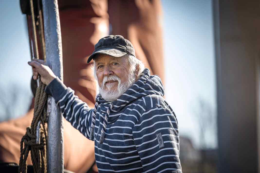 Bughard Pieske has been honoured with the Ocean Award from Trans-Ocean for his life's work