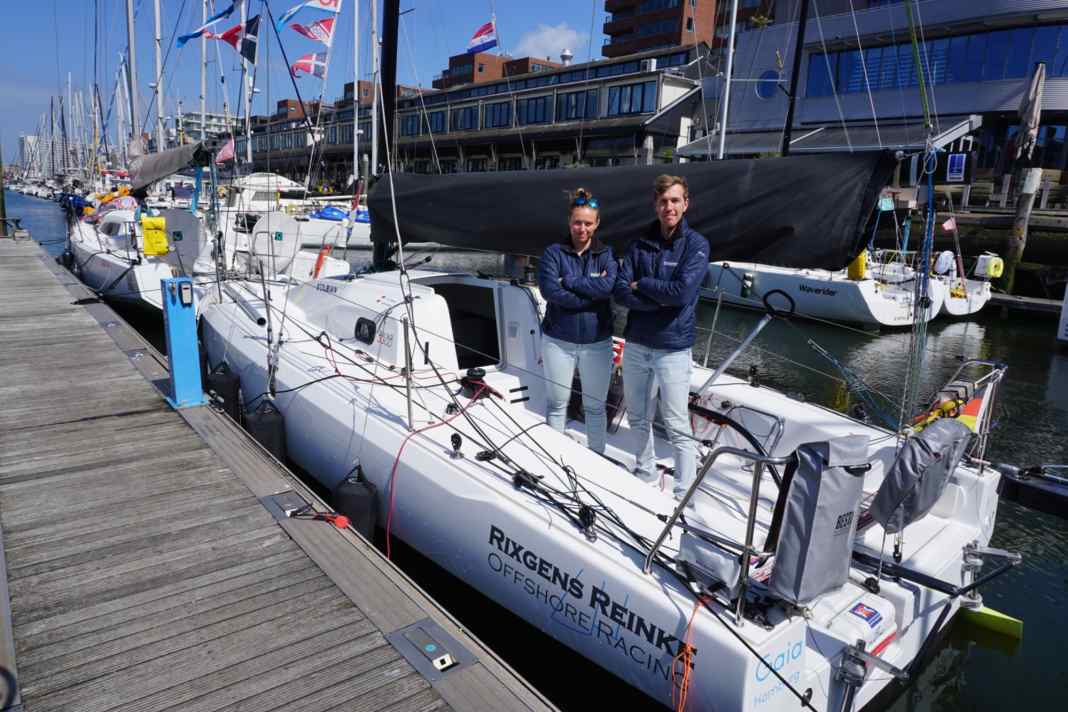Prêts pour le début du championnat du monde ORC en double : Lina Rixgens et Sverre Reinke avec le Sun Fast 30 OD "Gaia".