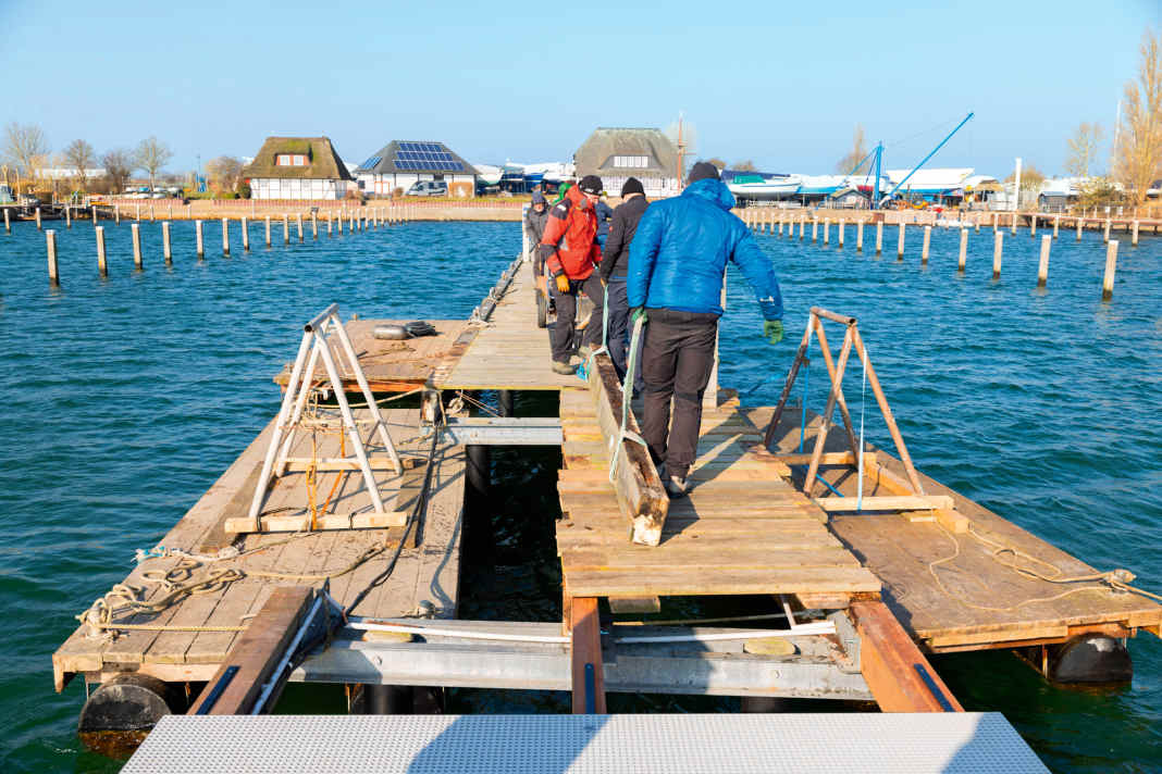 Final steps on the centre walkway, old planks are removed and replaced with newer ones