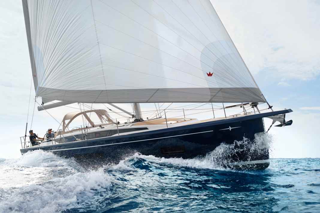 Bavaria C46: More space for more comfort. The 14-metre Bavaria surprises with good sailing characteristics and a high standard of equipment. Up to five cabins are possible. Length 13.95 m; width 4.70 m; weight 12.7 tonnes; from 375,560 euros