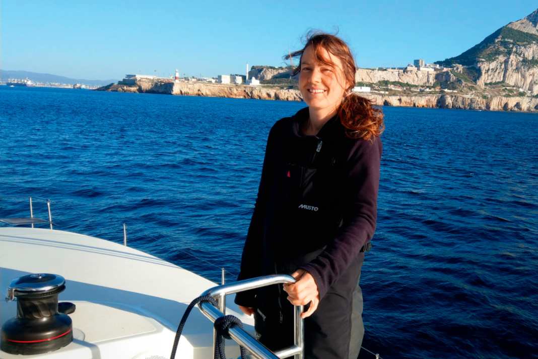 Tor zum Atlantik. Die 36-jährige Anna Sult hat als Skipperin schon häufig die Straße von Gibraltar passiert