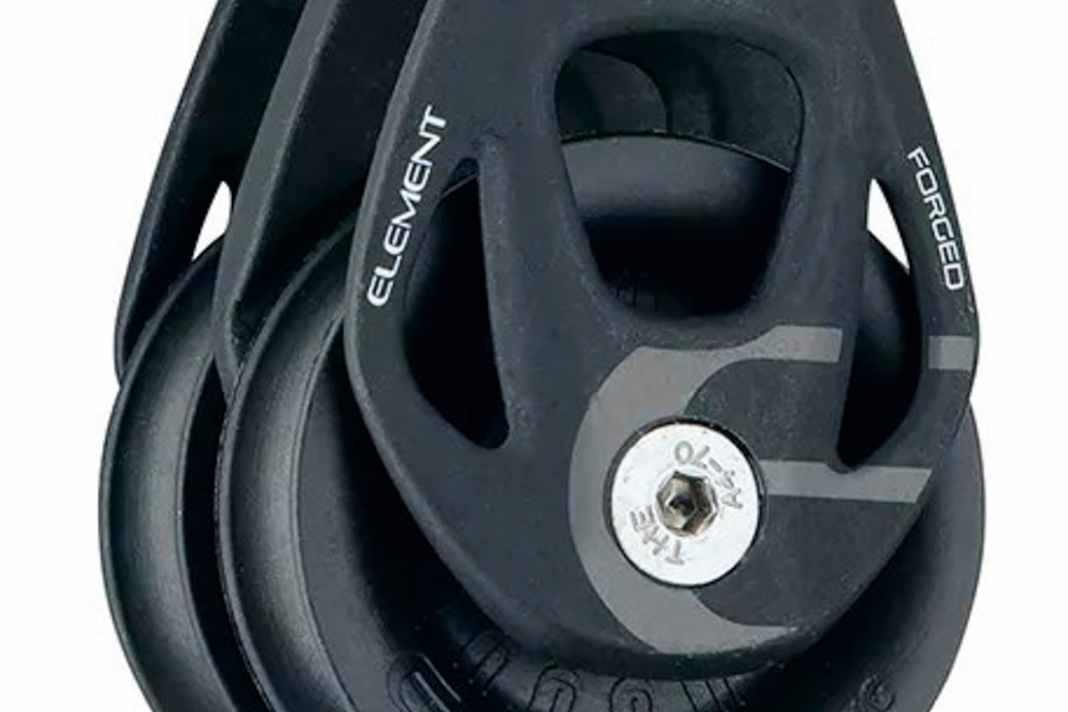 Parallèle : les blocs multiples avec des disques juxtaposés sont compacts. Ils ont tendance à s'incliner, des roulements à billes latéraux aident