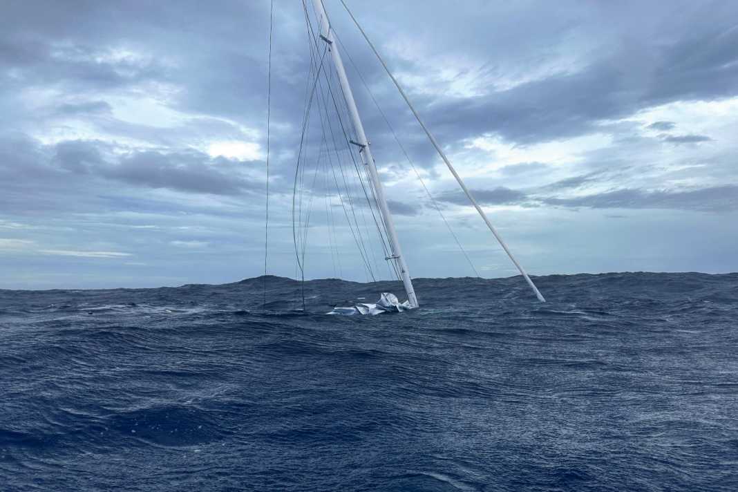 Affondato in profondità. L'Arcona 460 "IdaLina" è affondata in primavera dopo la rottura dell'asse del timone.