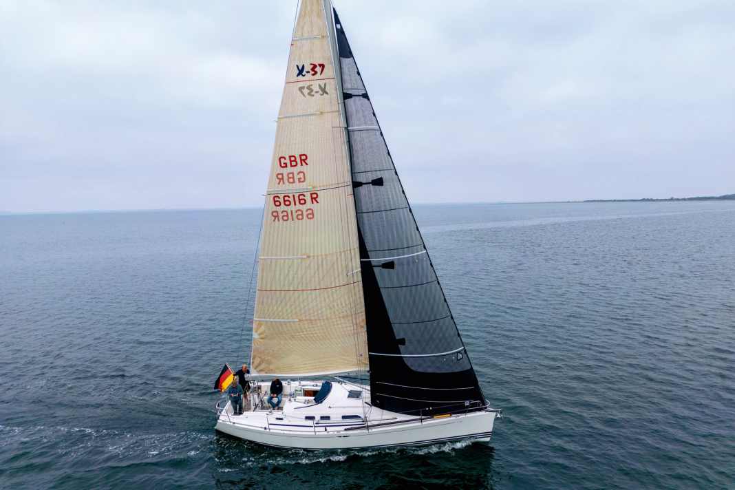 A peine visible, mais efficace : ici, le bateau sous pleine ...