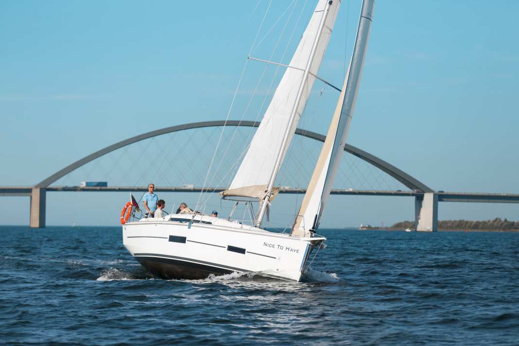 Starting point for many trips: the Fehmarnsund connects the Bay of Kiel and the Bay of Lübeck.