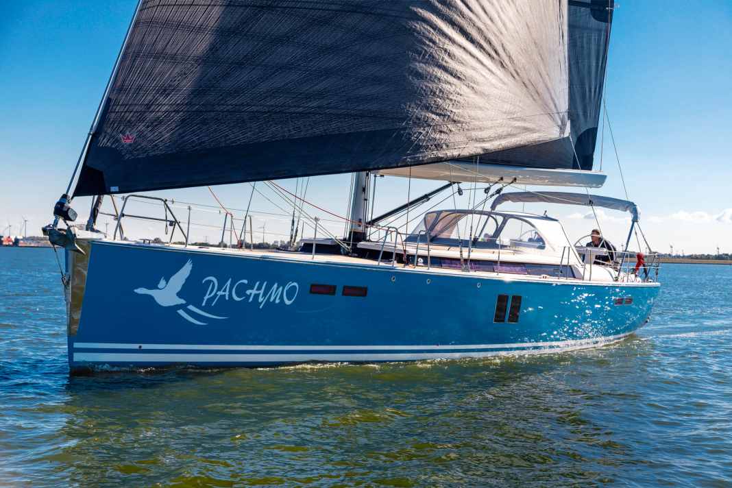 Nach zig Jahren in Asien war für „Pachmo“ ein Refit fällig. Das fiel umfangreich aus. Mit der Planung beauftragte der Eigner das einstige Konstrukteursbüro.