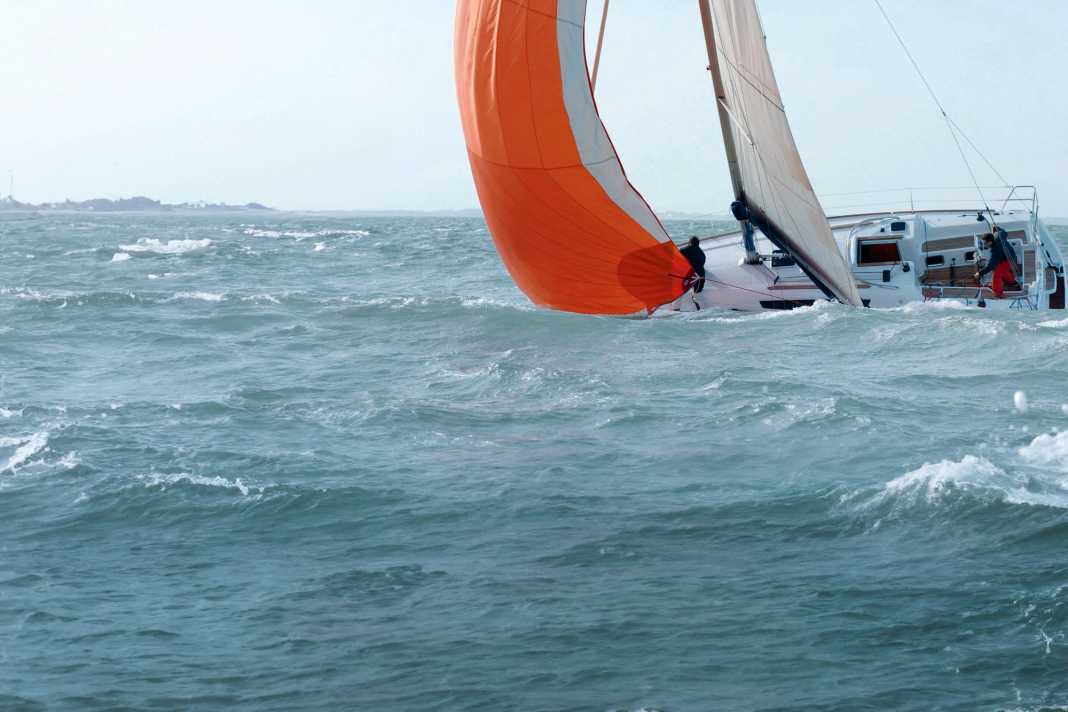 Le coup de soleil. Si l'équipage ne maîtrise plus le bateau, la panique s'installe rapidement.