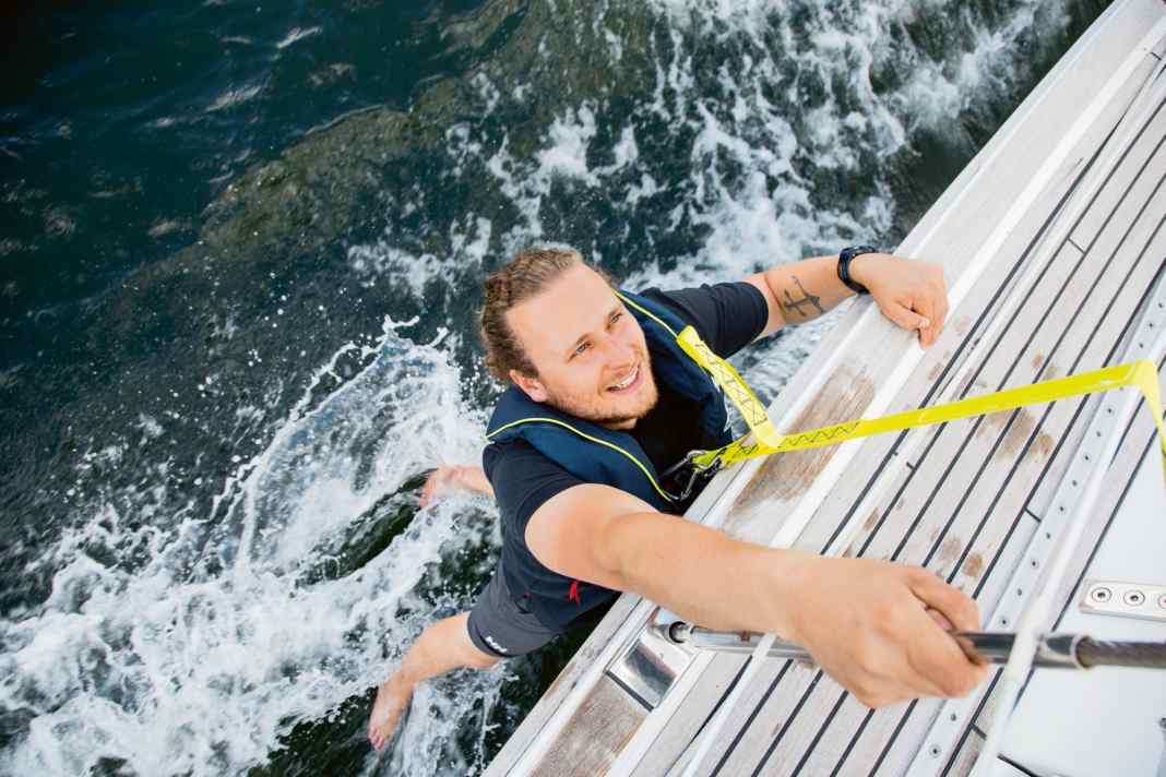 Una corda di sicurezza non sempre protegge dalla caduta in acqua.