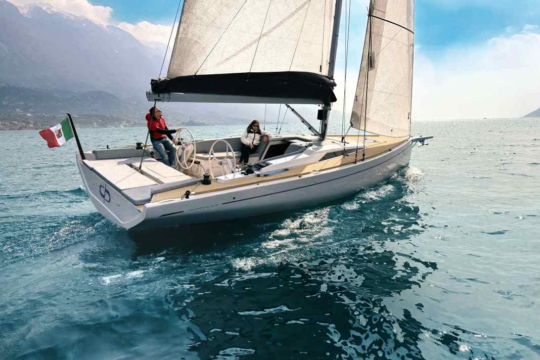 Komfort trifft Performance: Riesiges Cockpit und viel Platz zum Genießen. Auch die Leistung bleibt nicht auf der Strecke.