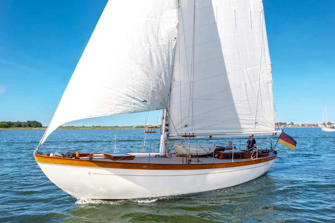 77 years old and still a feast for the eyes: the spoon bow is the perfect counterpart to the pointed rear end.