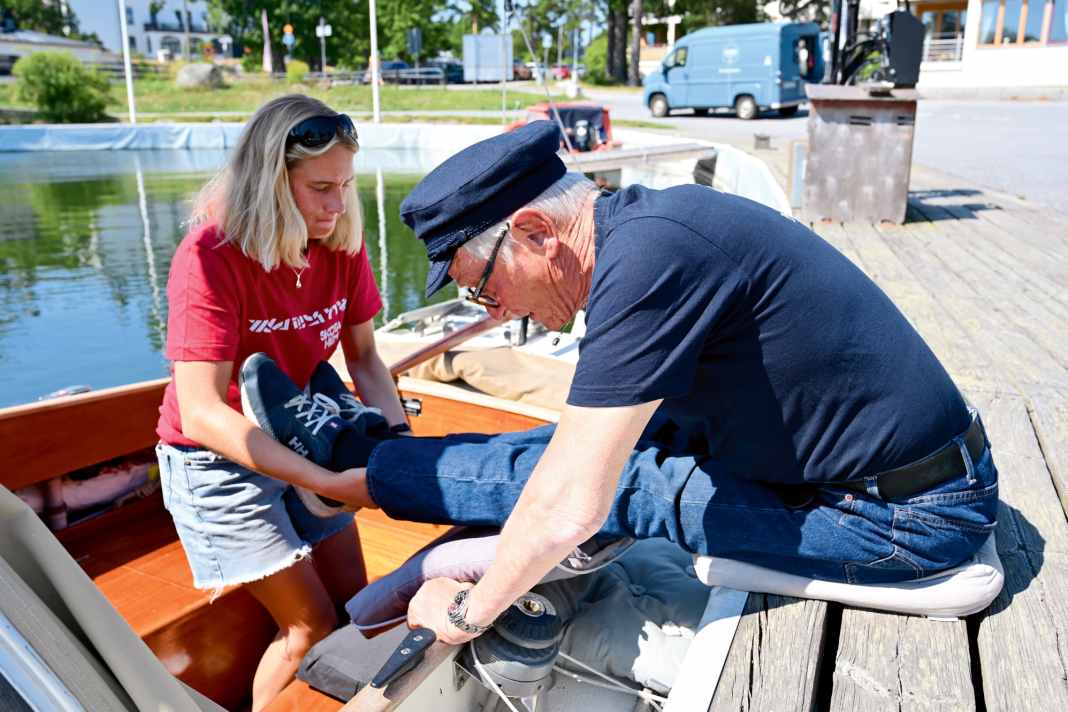 The journey on board is the most arduous part, where Hultling is dependent on help.