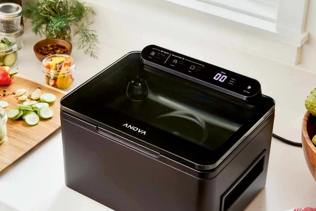 Chamber vacuum sealers from Anova Precision