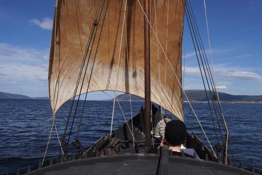 Landmarks such as mountains and islands showed Vikings the route.